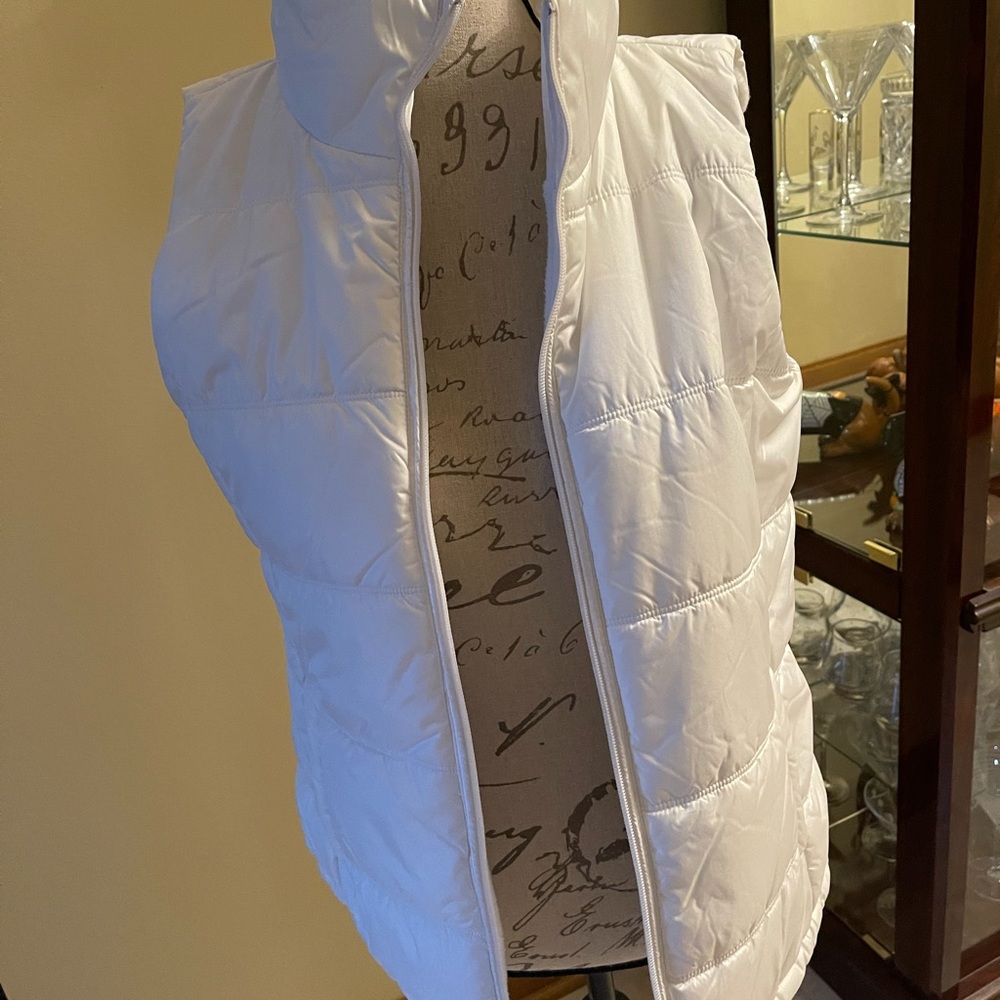 White puffer vest